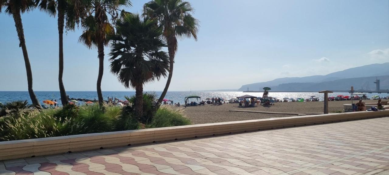 Apartamento En Paseo Maritimo Almeria Ngoại thất bức ảnh