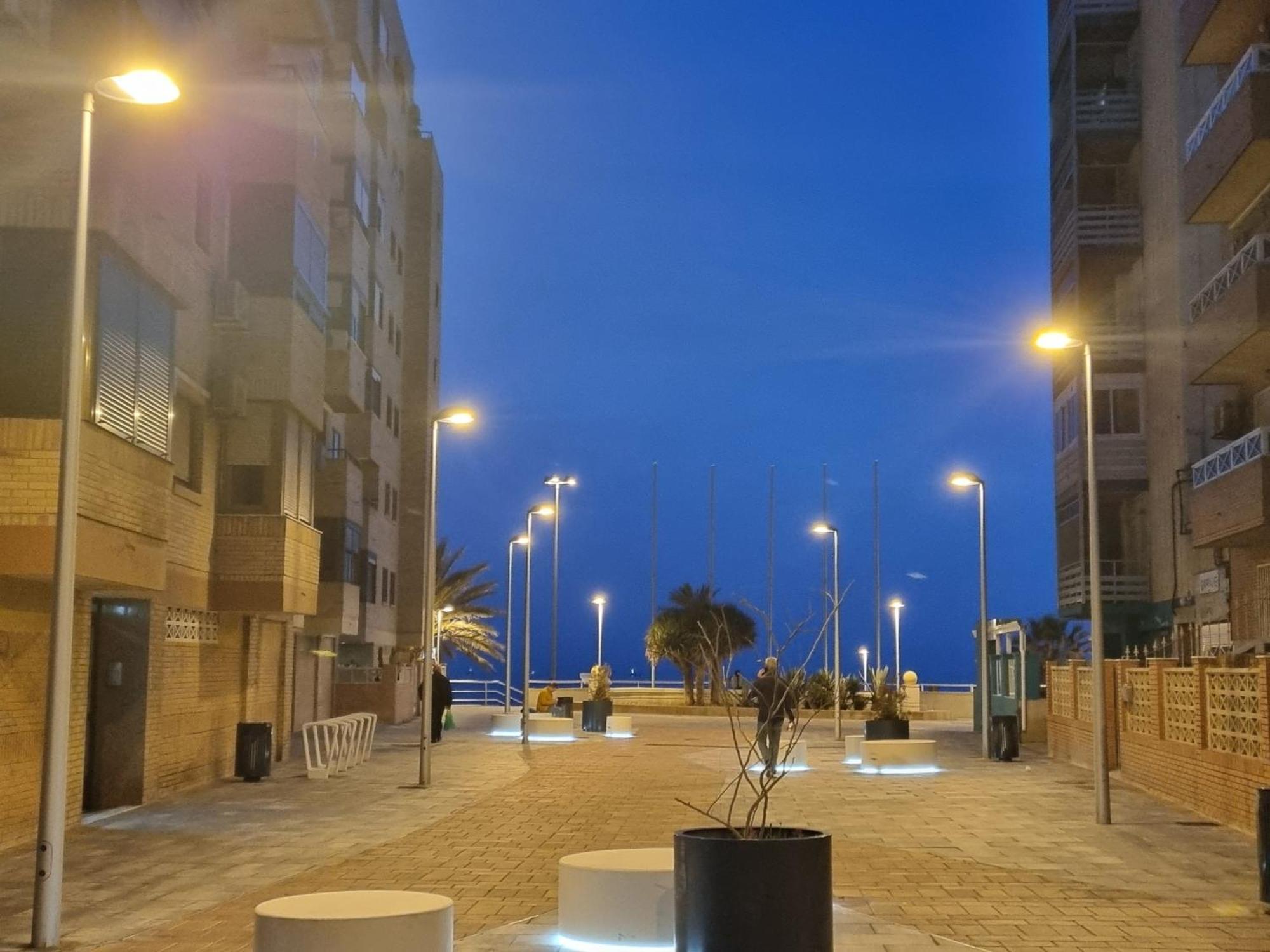 Apartamento En Paseo Maritimo Almeria Ngoại thất bức ảnh
